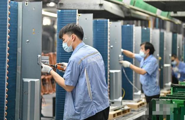 00后毕业生低情商辞职信火了,00后的辞职信真敢这么硬气