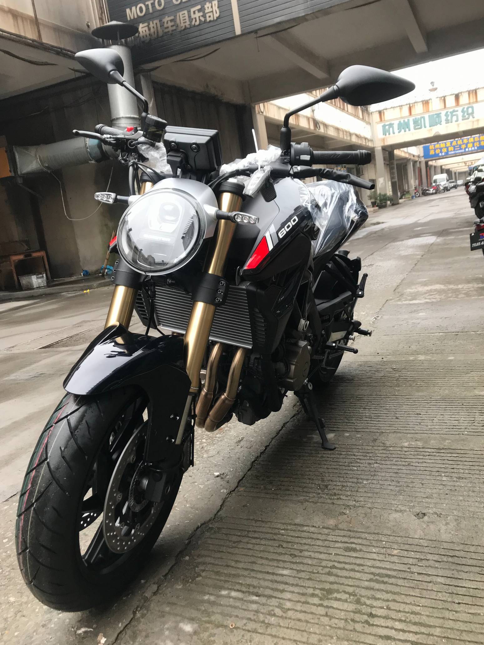 qjmotor600圆灯评测,qjmotor600圆灯版