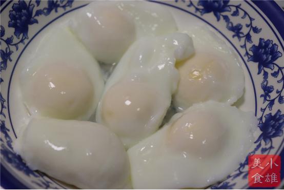 水煮荷包煎蛋正确做法,荷包怎么煮才能完整