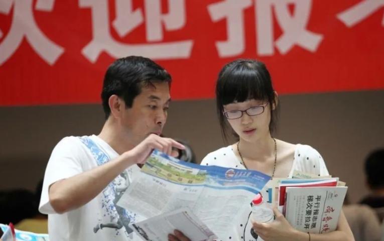 教育部点名十大就业差的专业,四大劝退专业就业前景