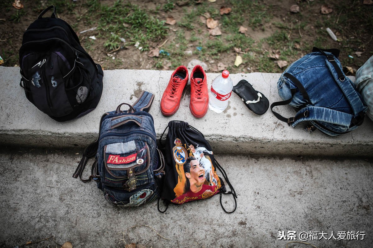 行摄伊朗，误入女子足球队训练场，蒙头巾的铿锵玫瑰很美！