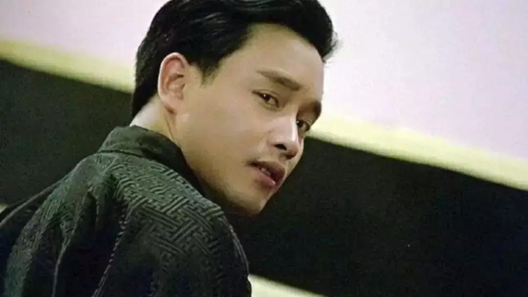 10首经典的粤语歌手完整版,100首经典粤语歌曲一人一首成名曲