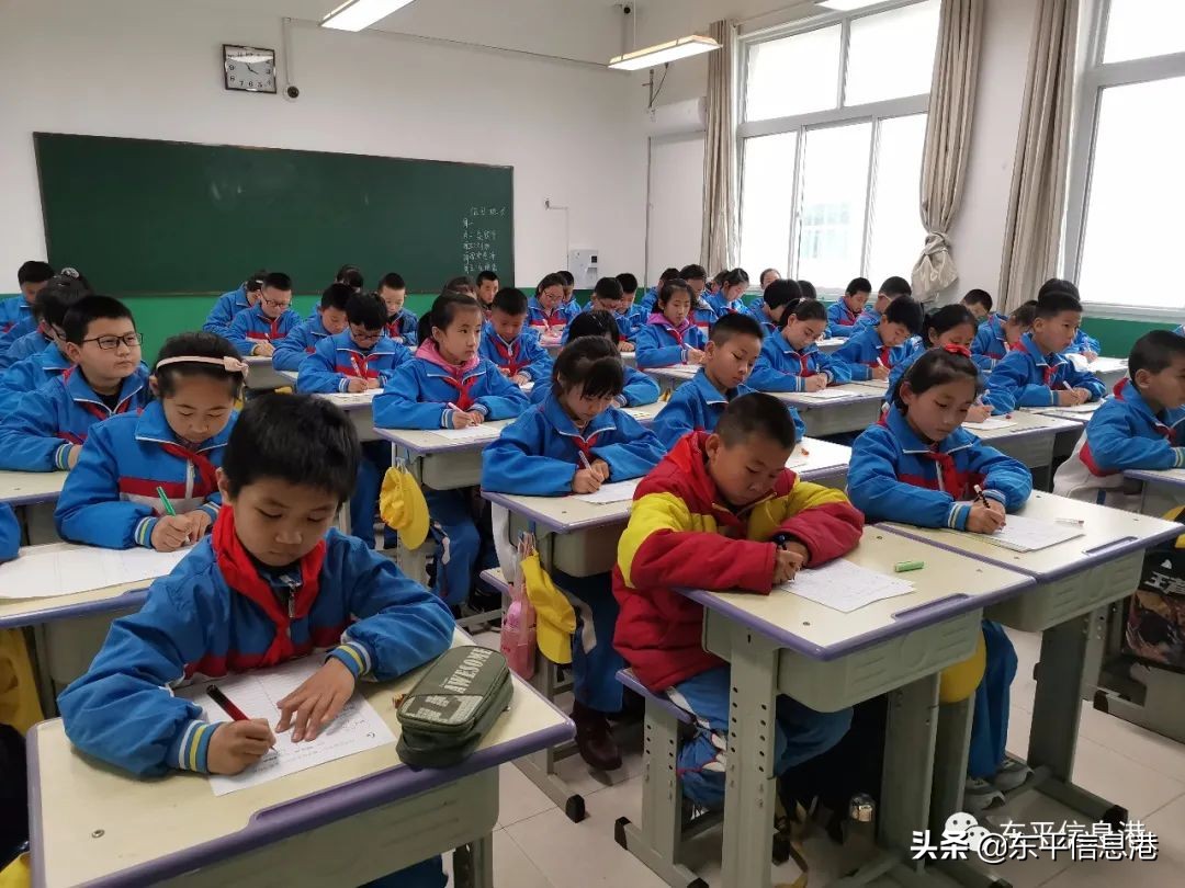 新学期开创新辉煌手抄报,新学期新希望再创新辉煌