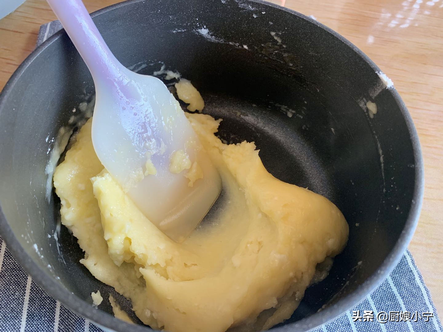 无需酵母粉的面粉做法,面粉的各种做法不用酵母加小苏打