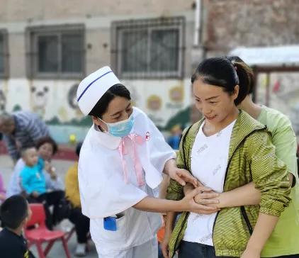 关爱健康公益报道,关爱市民健康义诊活动