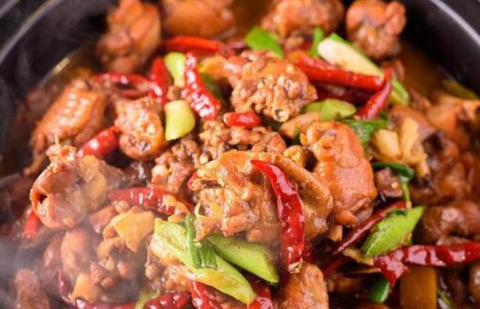 正宗重庆鸡公煲配料大全,全网迄今最详细的重庆鸡公煲教程
