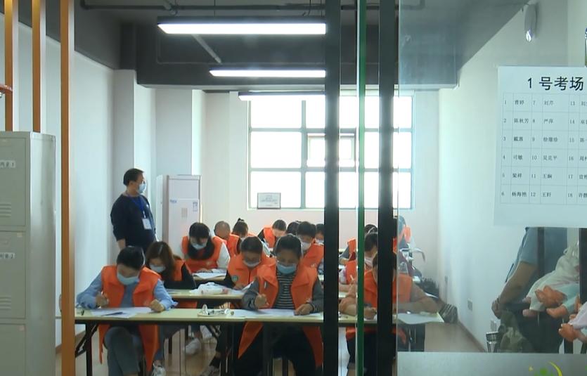 超级奶爸已上线,超级奶爸已上线宝爸带娃