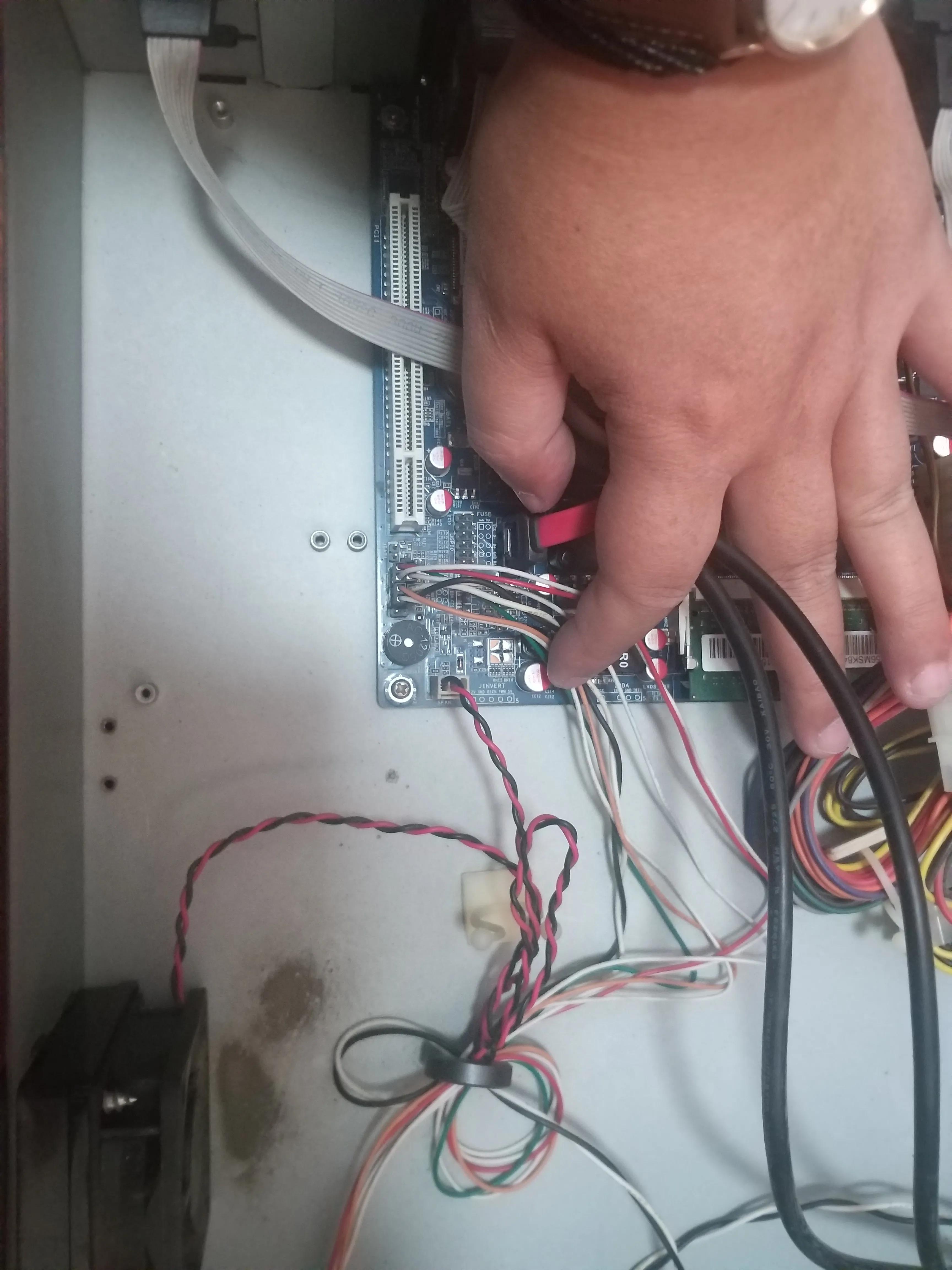 台式电脑开机维修视频,台式电脑开机键坏了解决方法