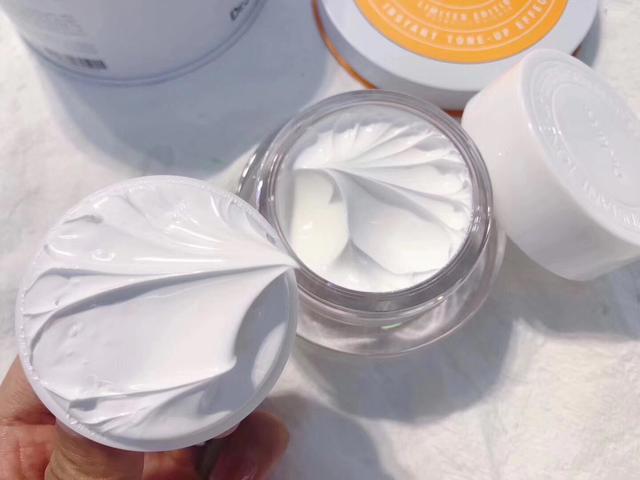 修护紧致提拉滋润保湿好用的面霜,18种抗皱紧致面霜排行榜