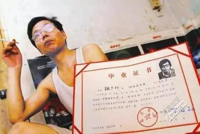 从博士送快递到卖猪肉，降维打击无处不在，还有一种情况最严重