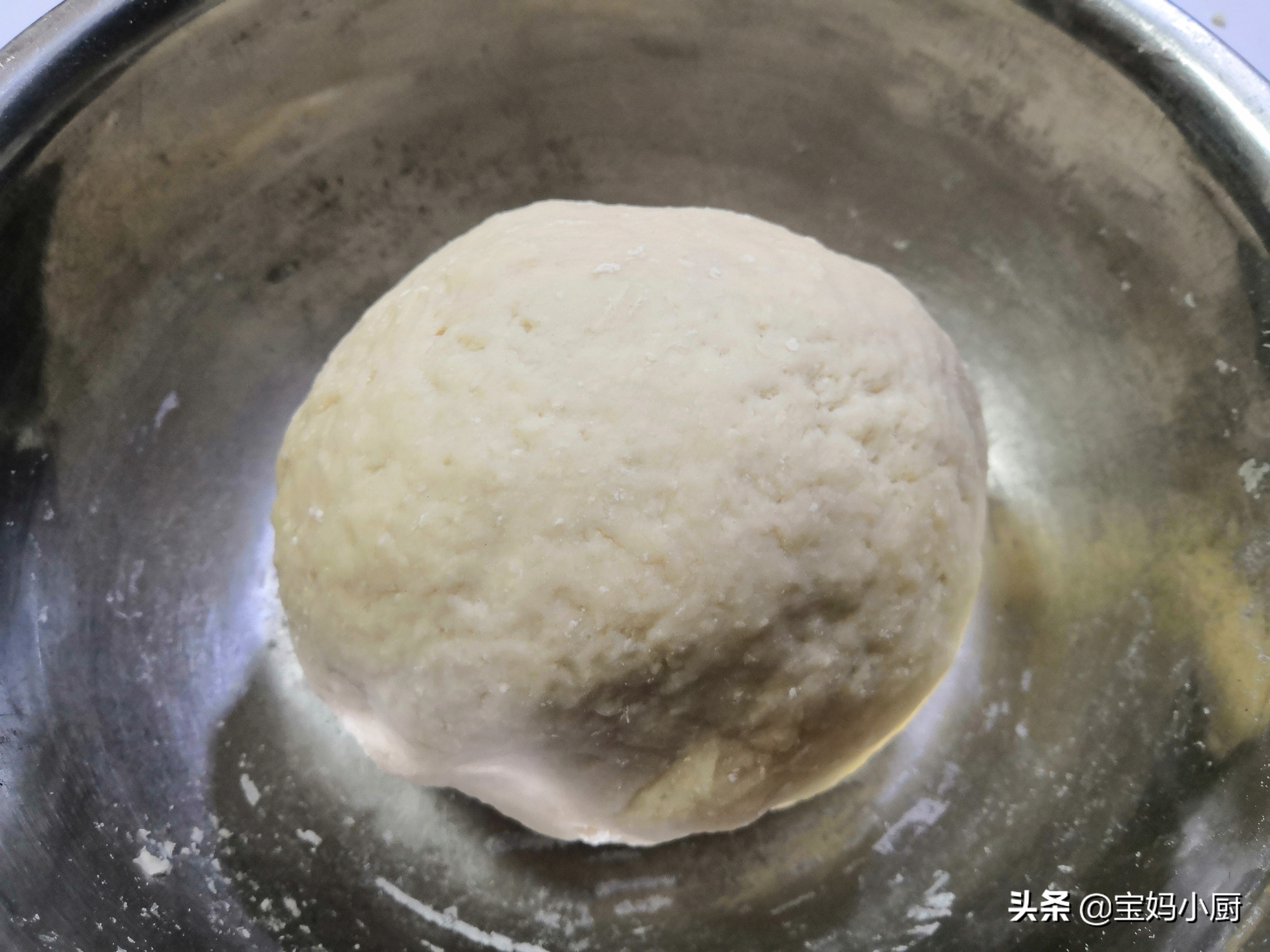 早餐就爱吃蒸饺，比包子省事，软乎乎，一咬直冒汁，放一天都不硬