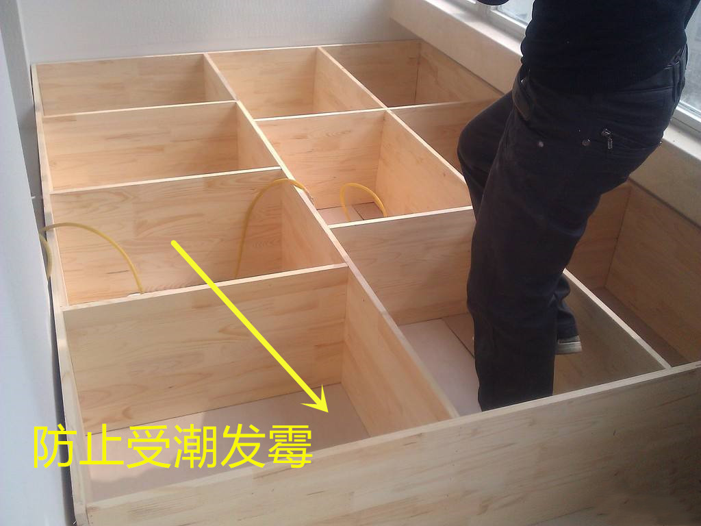 打榻榻米带柜子大概要多少钱,木工打榻榻米加衣柜人工费多少钱