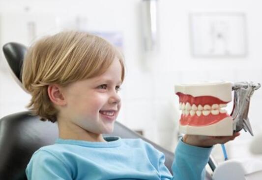 小孩子龋齿有牙虫怎么办,幼儿牙齿预防龋齿最好的办法