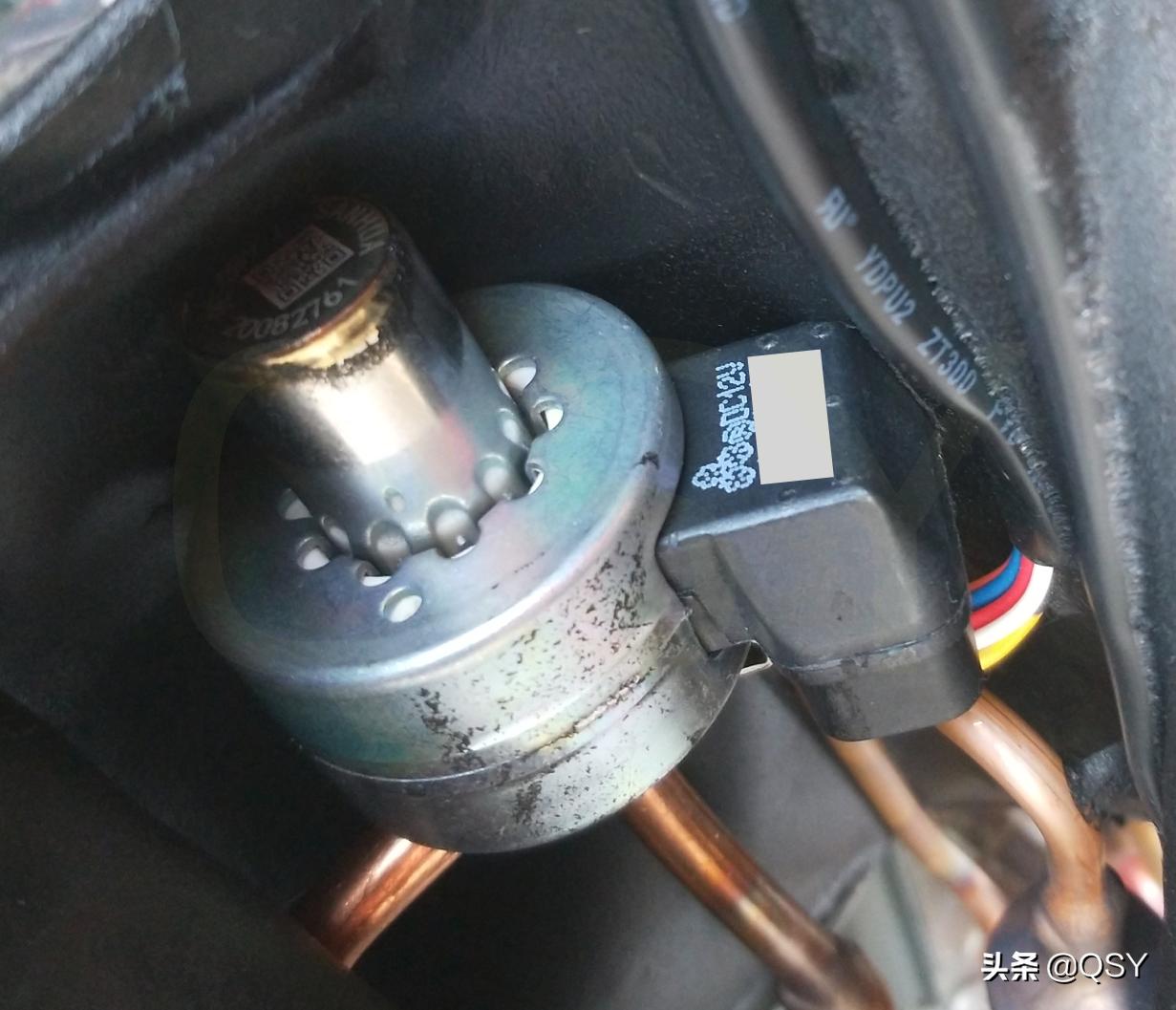 美的空调冷静星怎么拆蒸发器,美的冷静星变频空调内机拆卸方法