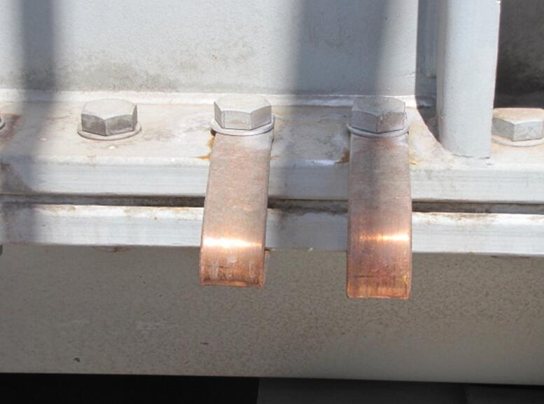 变压器初级接线柱发热的原因,变压器瓷瓶发热处理