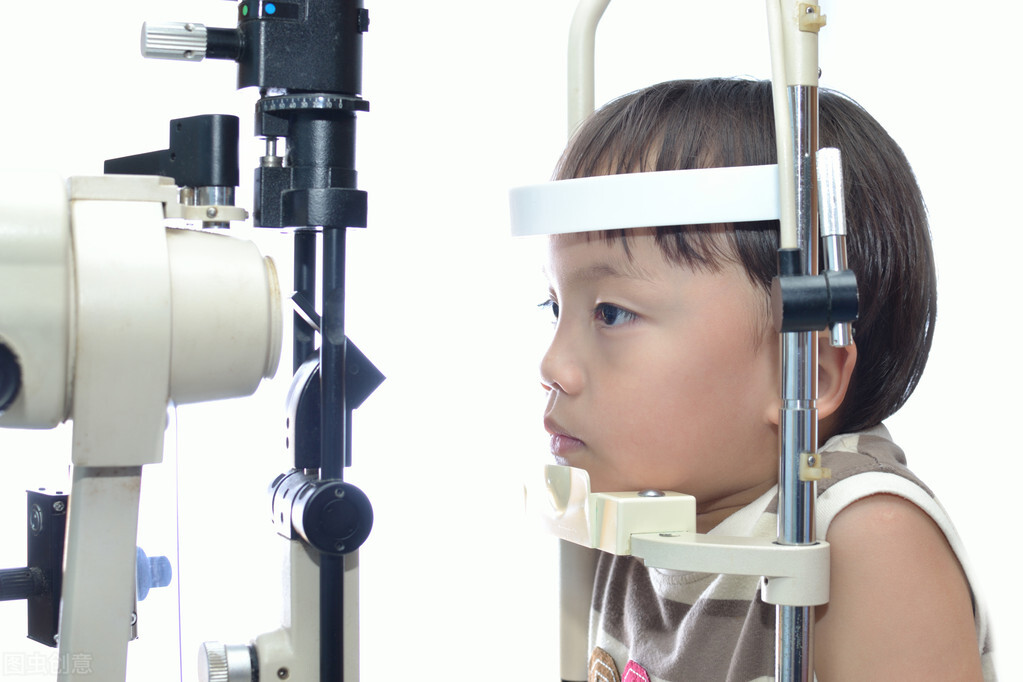 儿童的裸眼视力正常是多少,小朋友裸眼视力4.9是什么概念