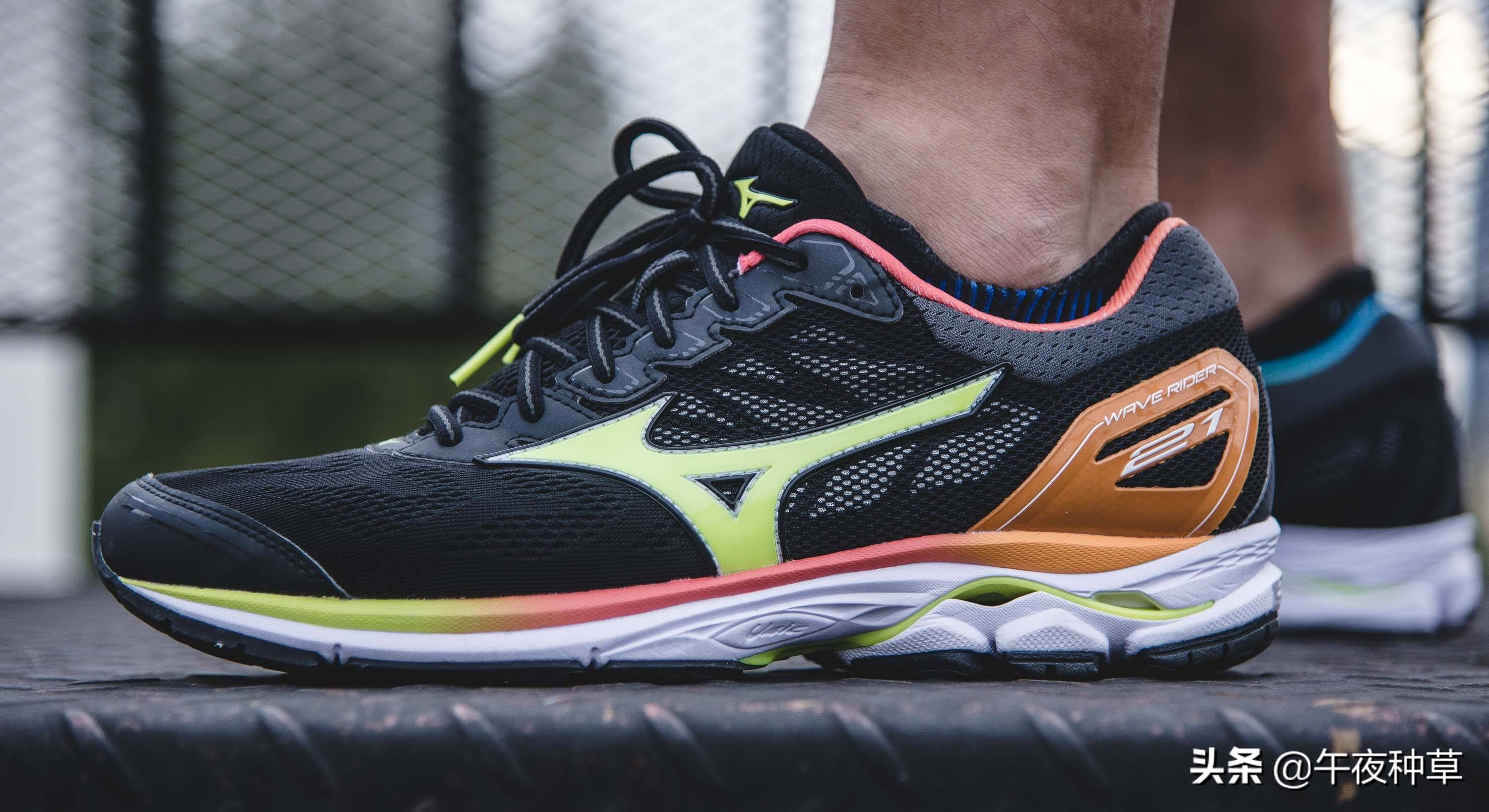 初级跑者跑鞋推荐1000米,618入门跑鞋