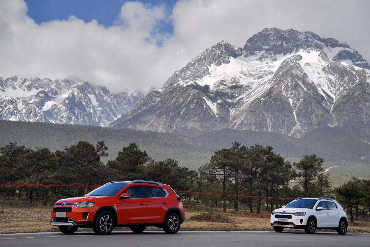 试驾东风雪铁龙c3xr1.6t,灵活的小suv试驾雪铁龙c3xr