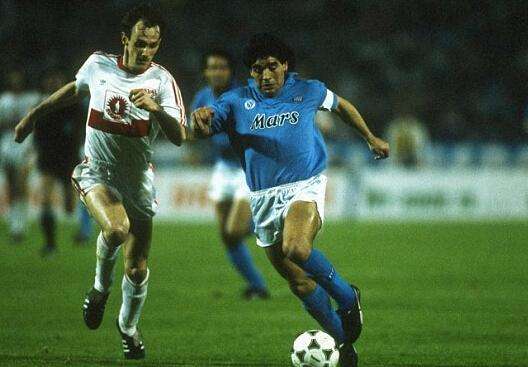 悼念马拉多纳欧冠,悼念马拉多纳词