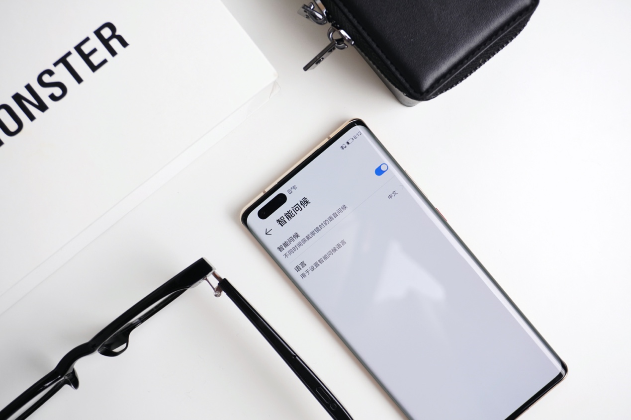 戴上眼镜还摘不下来了,戴上就摘不下来的美瞳