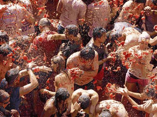 这个国在世界另一边，但铁路直通中国义乌，全民养生却熬最野的夜