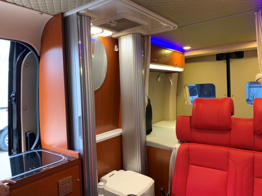 10万级别房车洛阳房车展全系展示,房车展40万的重卡房车