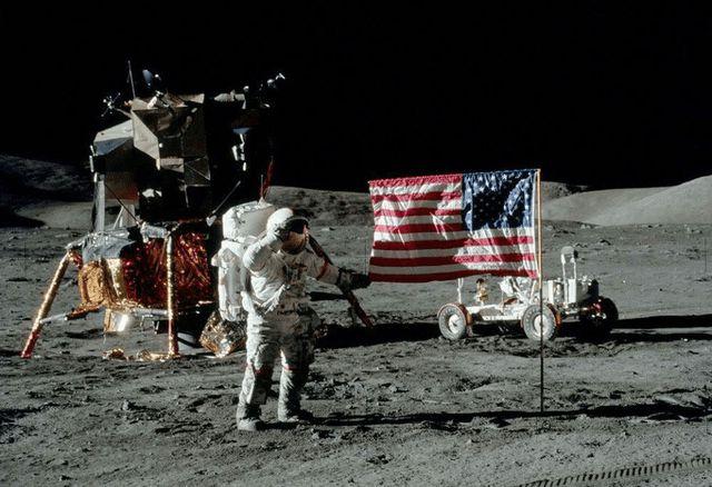 阿波罗登月在月球逗留了多久,阿波罗登月事件到底看到了什么