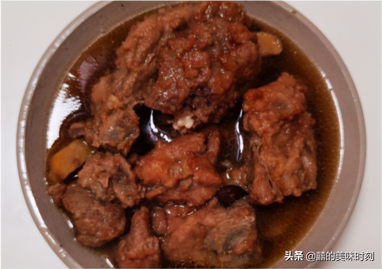 山东大叔做小吃视频在线观看,大叔专心做糁30年每天卖出700碗