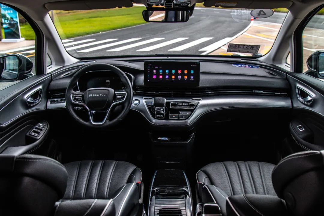 「试驾」荣威iMAX8,国产MPV的春天要来了?