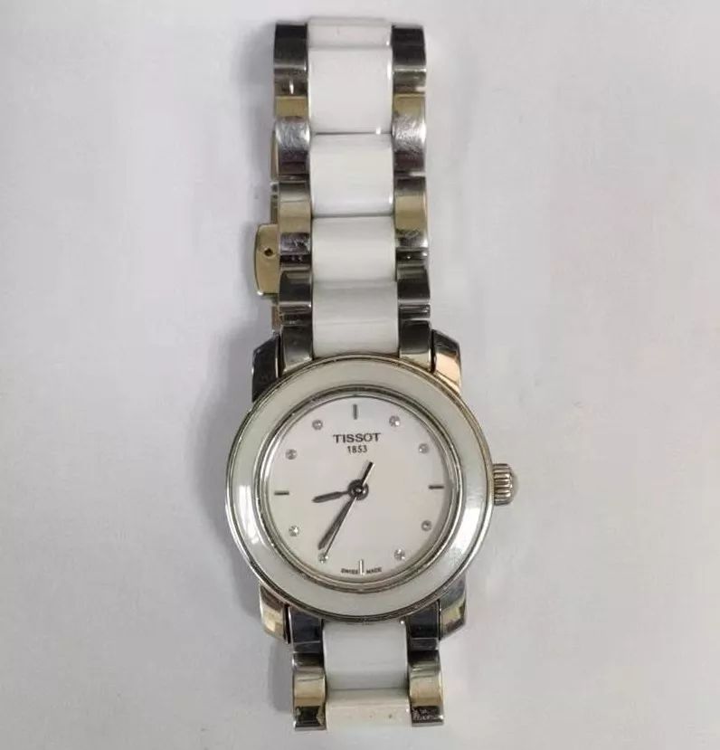 女学员挂科崩溃大哭,女学员挂科崩溃