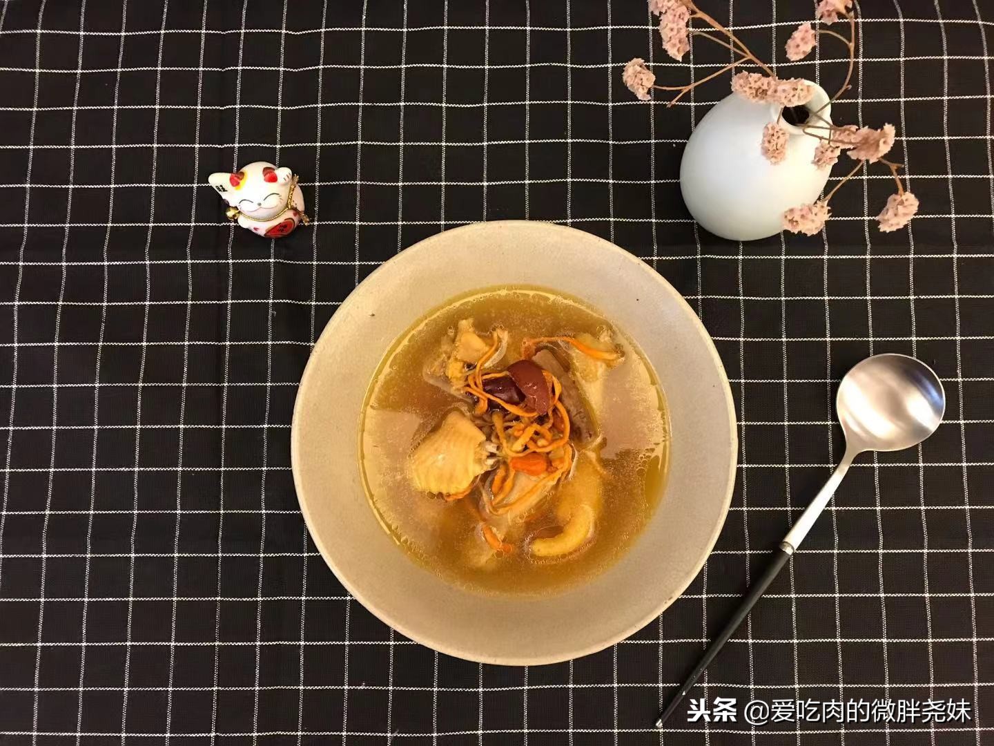 分享一道一鸡两吃做法,一鸡两吃最正宗的做法