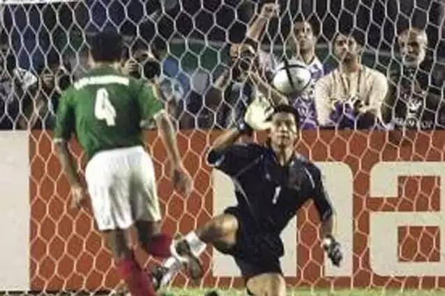 国足惨痛战役,国足历史上以弱胜强的经典比赛