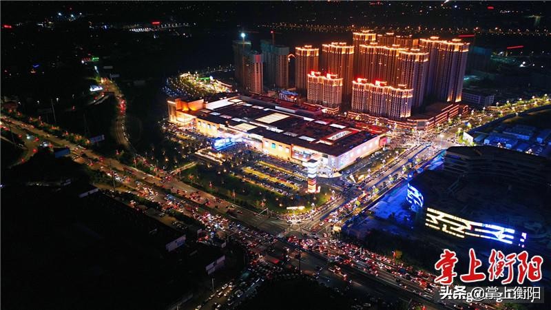 仅开业两天就有57万游客来打卡,开业3天客流超72万