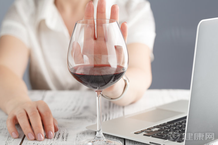 老是贪杯怎么办,哪些人不应该贪杯