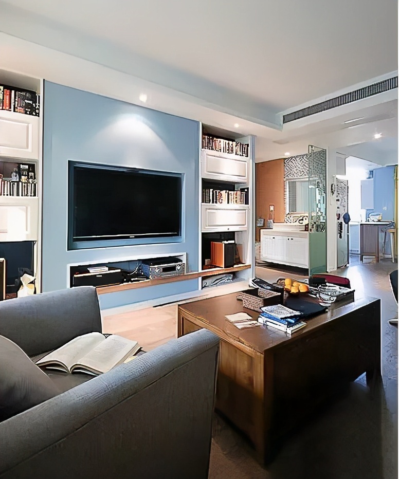 电视背景墙极简高级感收纳,小户型收纳型电视背景墙