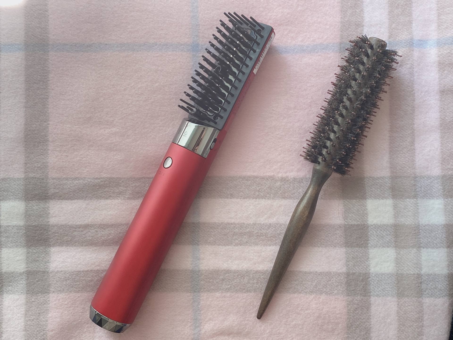 美发滚梳造型十大手法 (花样梳头法)