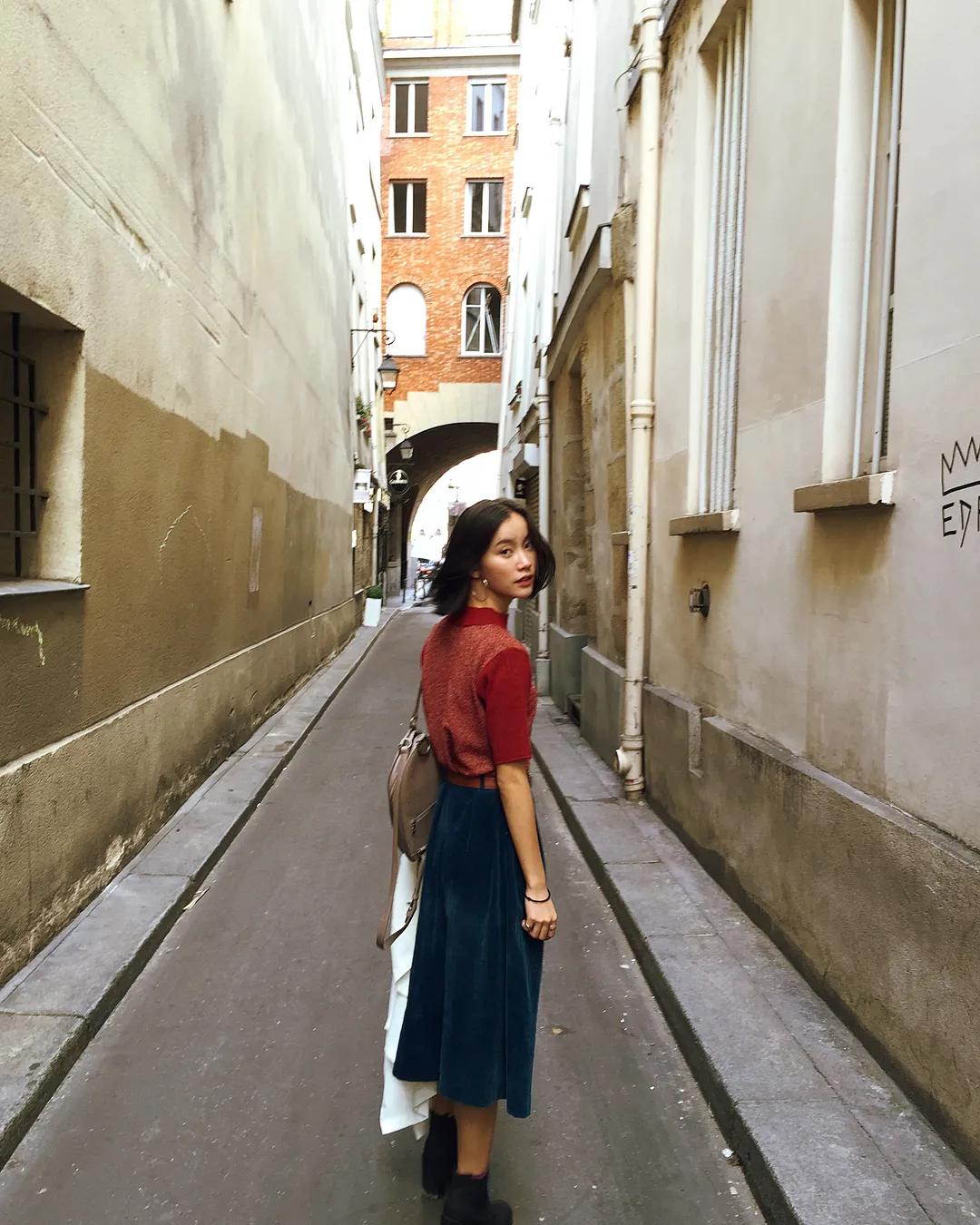 还在追韩系fashion？我已经掉入了泰妹Lisa的坑