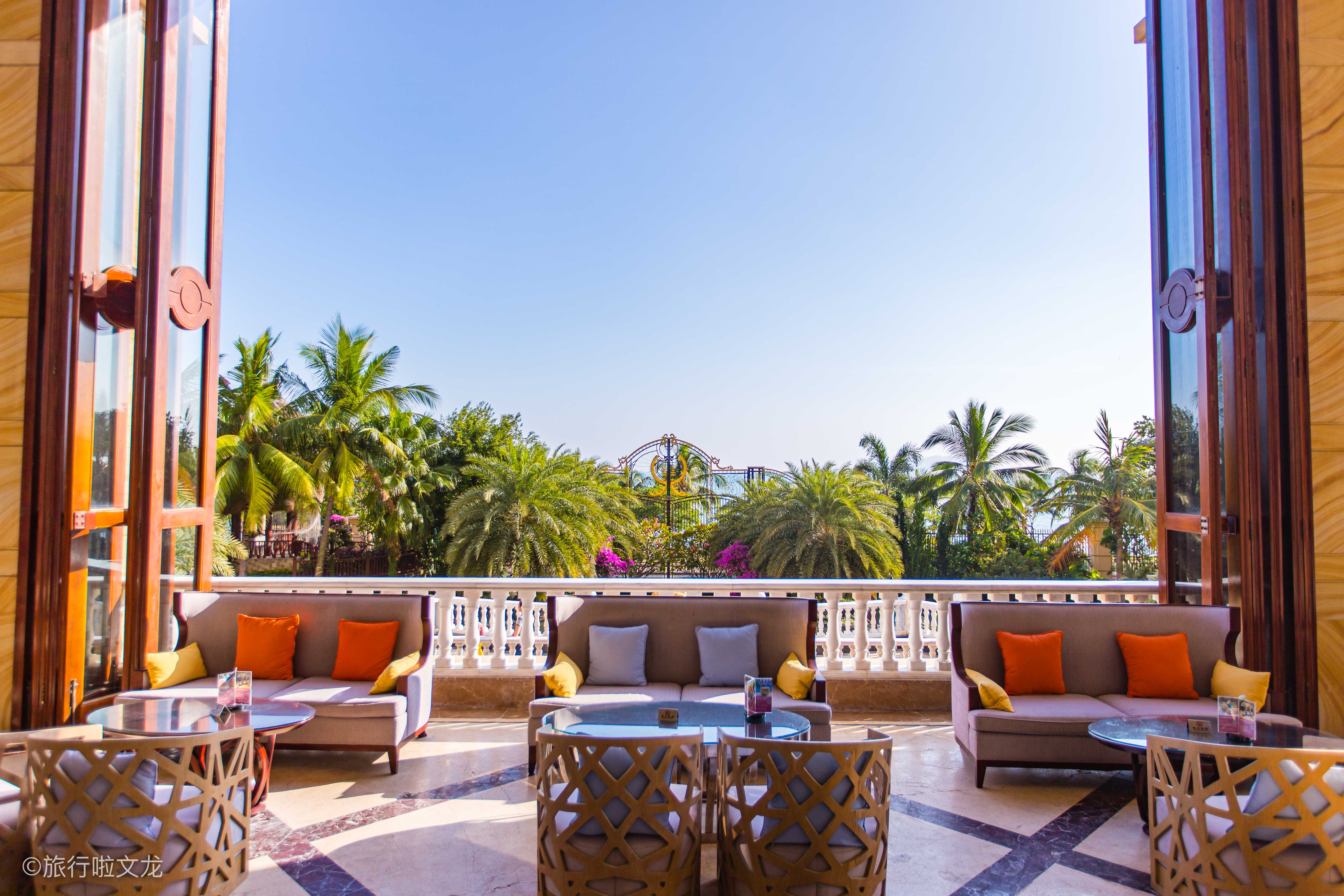 三亚离沙滩只有十米的酒店,三亚最值得推荐的三个酒店