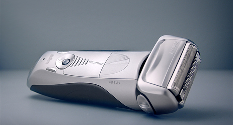 博朗剃须刀怎么用最舒服,博朗剃须刀自动清洗中心使用教程