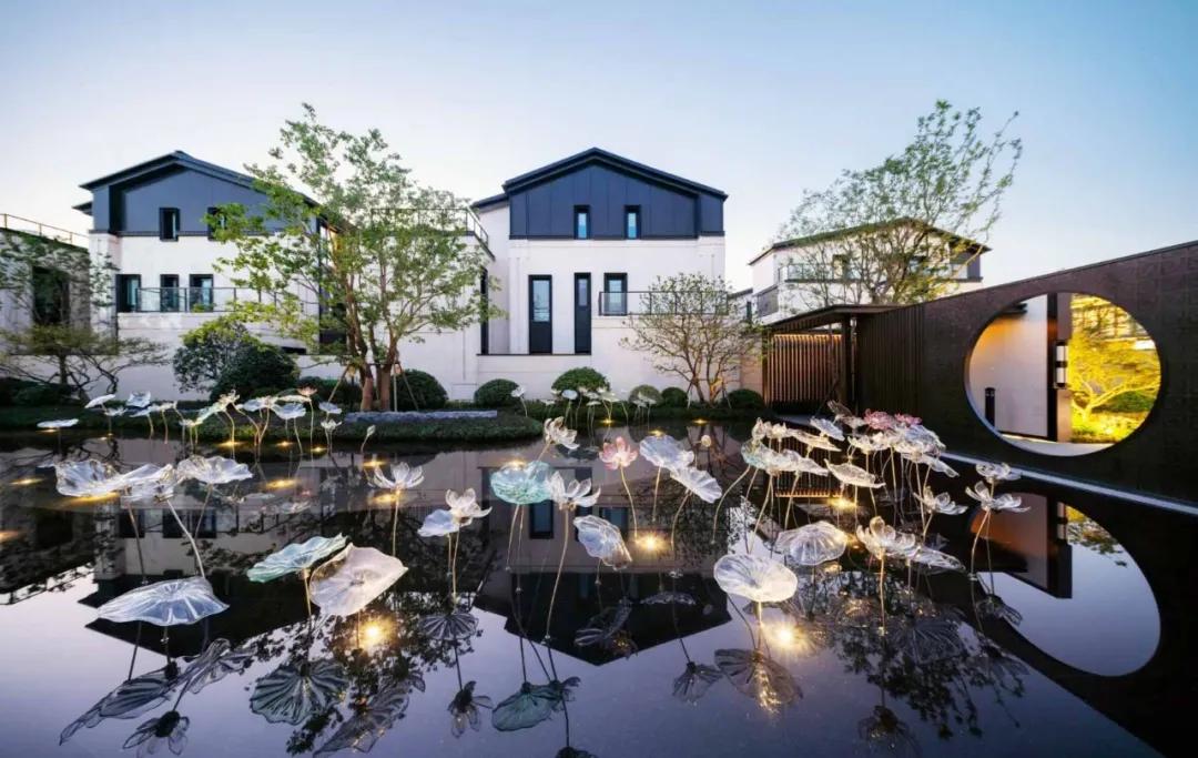 鍒涙剰鏅瑁呴グ姘涘洿,鍒涙剰鏅闆曞鎽嗕欢