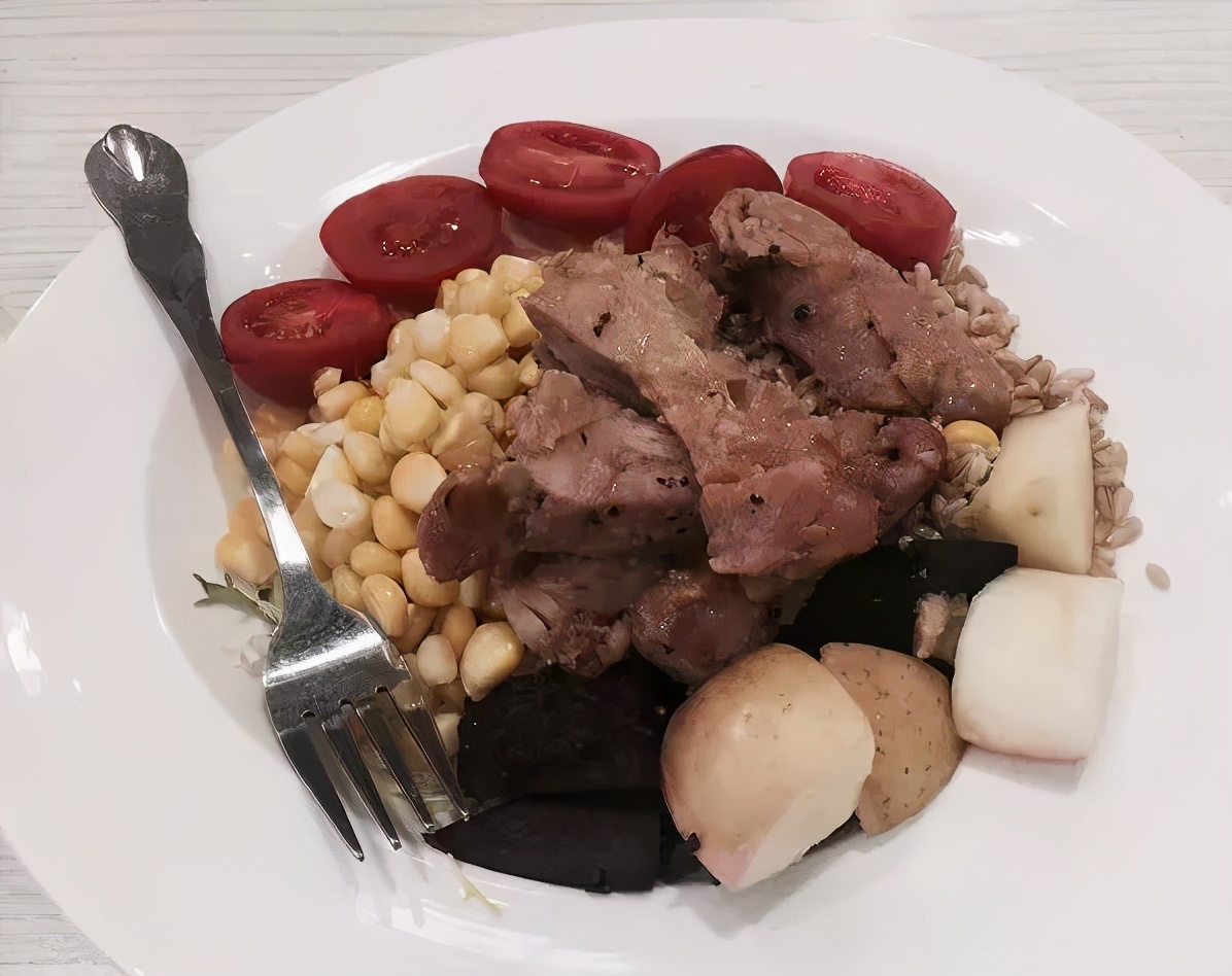 晚上吃什么水果能帮助减肥瘦身,减肥晚上喝酸奶好还是吃水果好