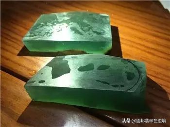 罕见的冰种翡翠,切出罕见冰翡翠