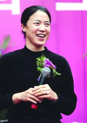 国乒女将王楠,国乒大魔王王楠的幸福情史