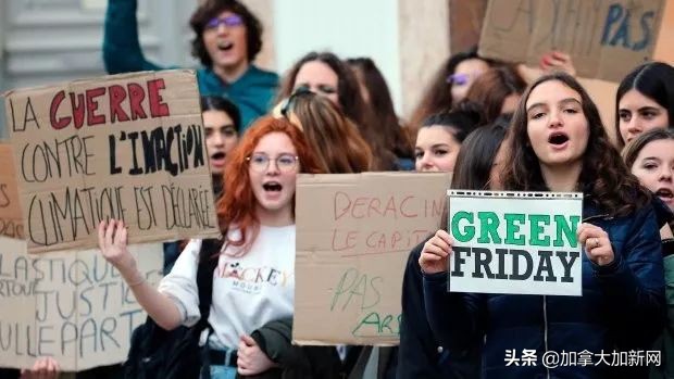 黑五狂抢开始!机场outlet堵爆温哥华华人凌晨排队全买疯了