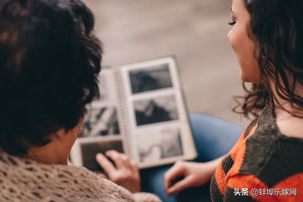 拍婚纱照全买还是只挑套餐,拍婚纱照与办酒席哪个好