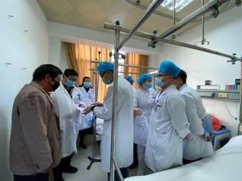 7小时手术拯救12岁少年割断肌腱，疫情之下，许你未来