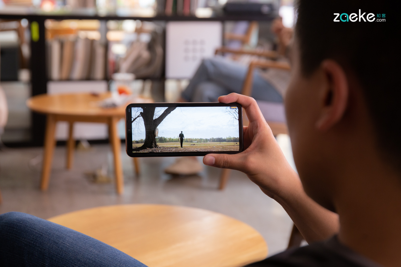 小米10青春版详细测评,小米10青春版测评刺激战场