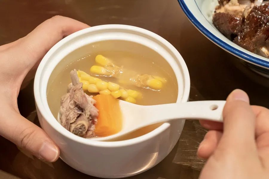 魔都粉鸭哪家好吃,烧鸭油鸡饭哪个好吃