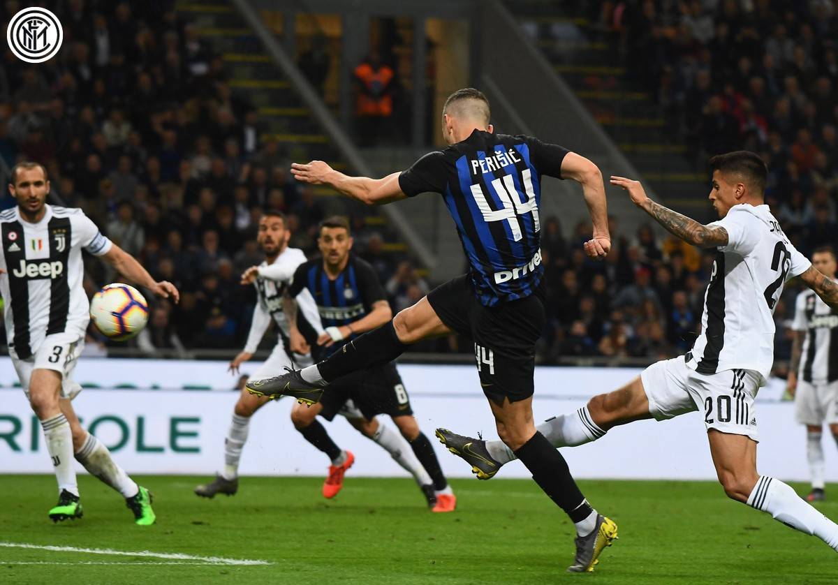 丹布罗西奥踢什么位置,丹布罗西奥集锦