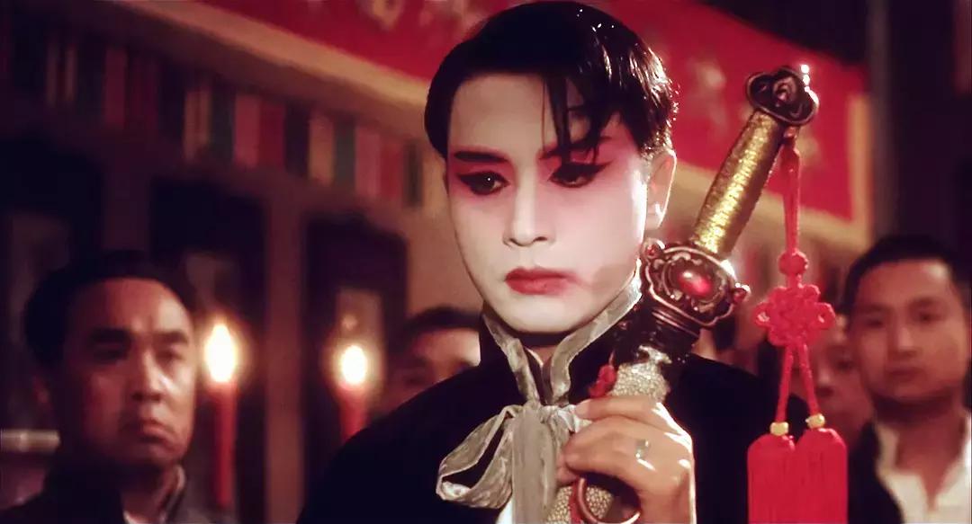 张国荣霸王别姬张丰毅唱戏片段,张国荣霸王别姬张丰毅王牌对王牌